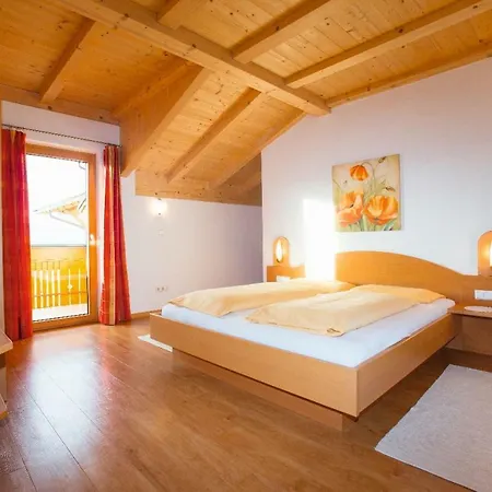 Schoetzerhof Apartman Meltina